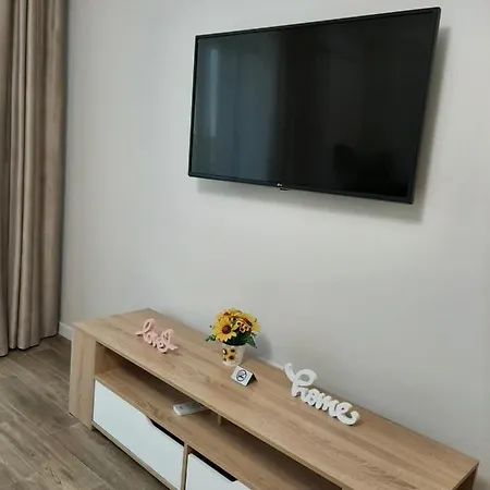Serrenity Sea View Luxury Tower Năvodari